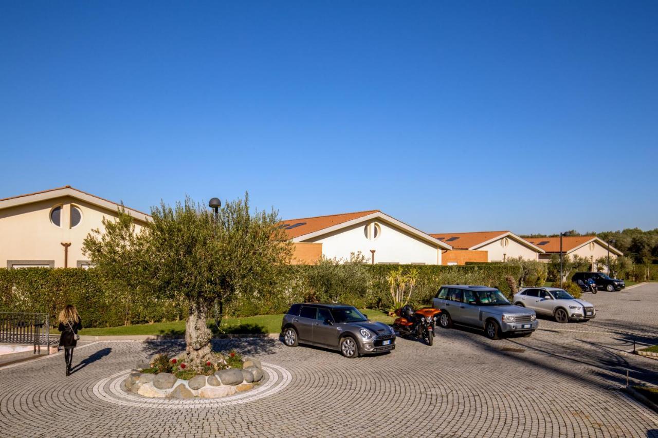 Residence Poggio Degli Uliviフラスカティ エクステリア 写真